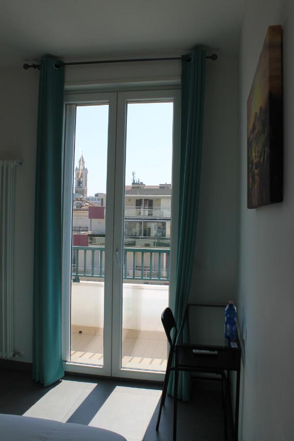 Life Quality B&B Pescara Bagian luar foto